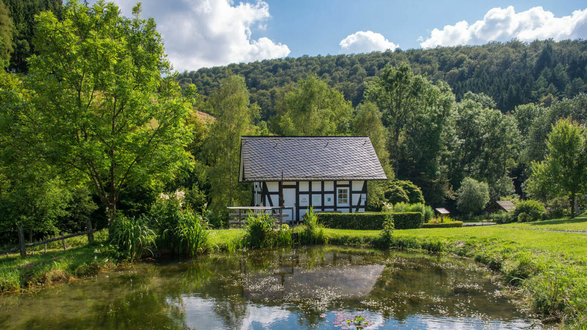 Dorfpark und Waldarbeitermuseum in Latrop Dorfpark und Waldarbeitermuseum in Latrop im Schmallenberger Sauerland